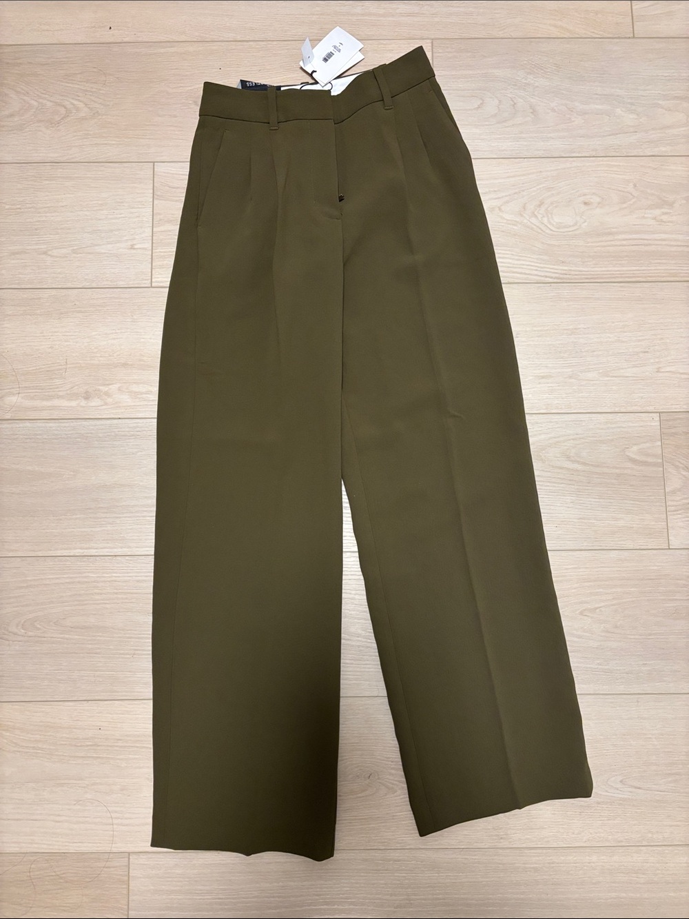 Effortless Pant Short, Crepette, Olive